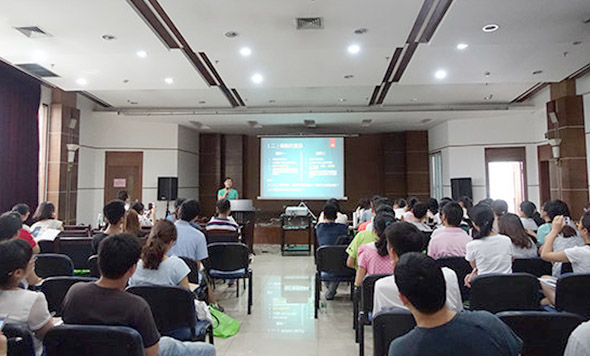 森西科技參加四川大學(xué)華西醫(yī)院科研基地2015年系列技術(shù)講座.jpg 森西科技參加四川大學(xué)華西醫(yī)院科研基地2015年系列技術(shù)講座.jpg